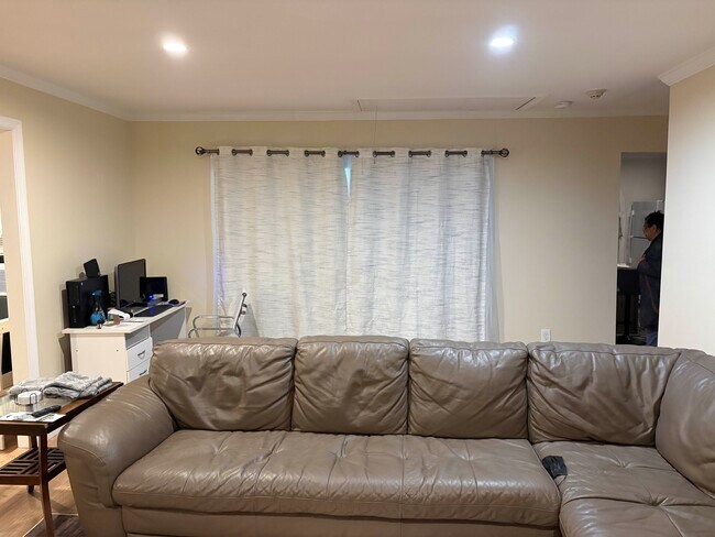 Foto del edificio - 5 Brush Rd