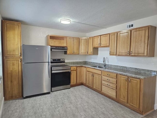 Foto del edificio - 4414 N Clark Ave