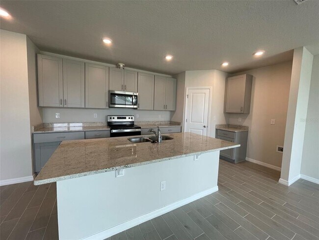 Building Photo - 10107 Daybreak Glen