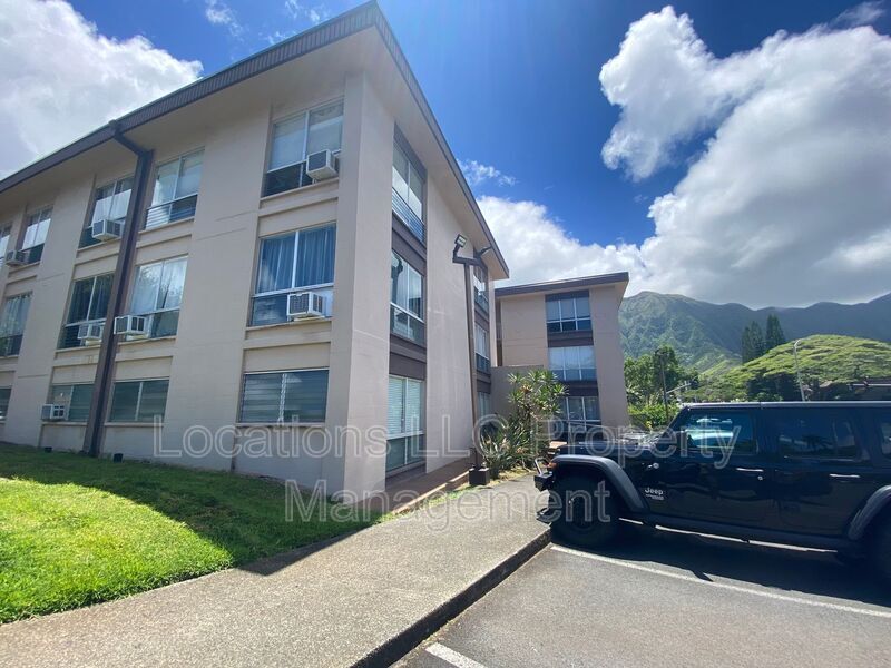 Primary Photo - 47-420-420 Hui Iwa St