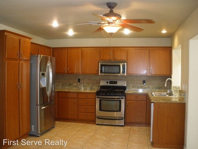 Building Photo - 3 br, 2.5 bath House - 936 Midpride St