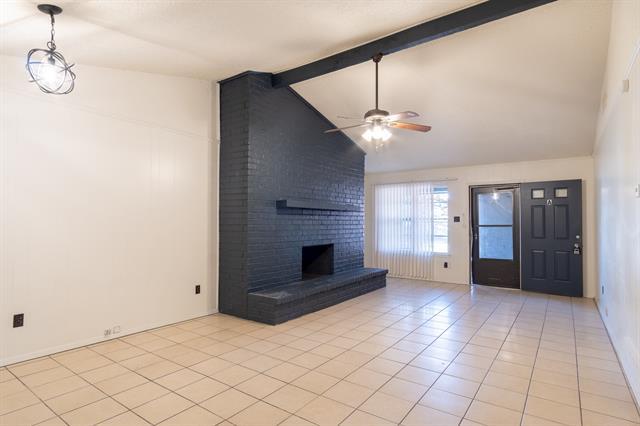 Foto del edificio - 8308 Oak Ct