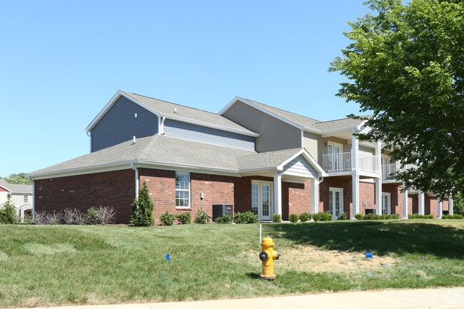 Building Photo - Willow Green Apartments