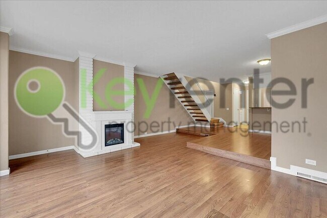 Foto del edificio - 2254 Woodside Ln