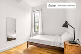 Foto principal - Private bedroom in 5 bed/3 bath Home