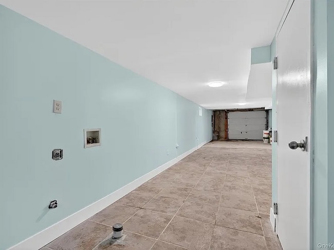 Building Photo - 636 Throgs Neck Expy