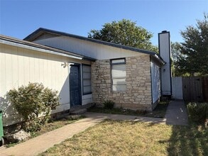 Building Photo - 8710 Piney Point Dr
