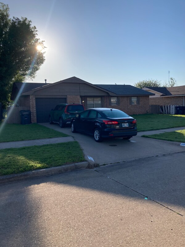 Foto principal - 504 SW 70th St