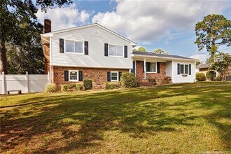 Building Photo - 2706 Colgate Dr