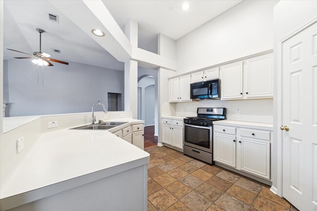 Building Photo - 16814 Dunbar Grove Ct