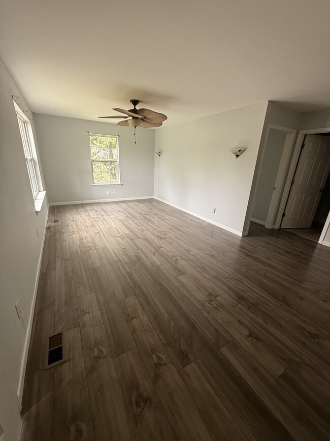 Foto del edificio - 1405 Lee St SE