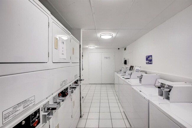 Building Photo - Furnished Studio Walking Distance to the C...
