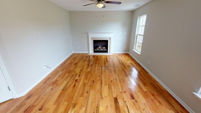 Foto del edificio - 1040 Meadowbrook Ln SW