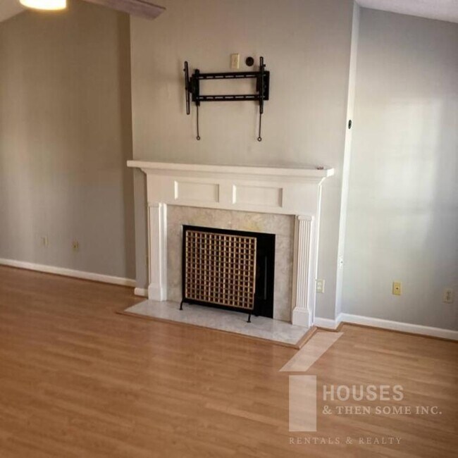 Foto del edificio - 5 Sandy Point Ct