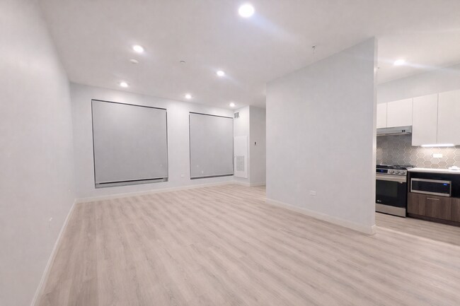 Foto del edificio - 948 W Sunnyside Ave