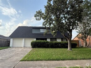 Building Photo - 9326 Leader St