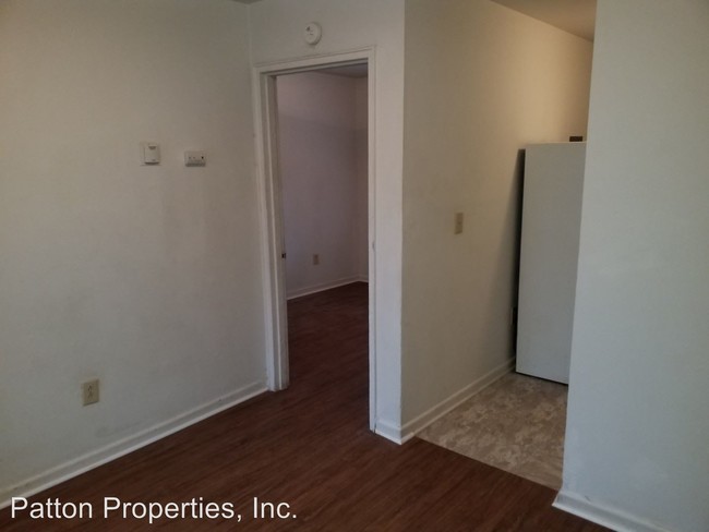 Building Photo - 1239 N Millwood Ave