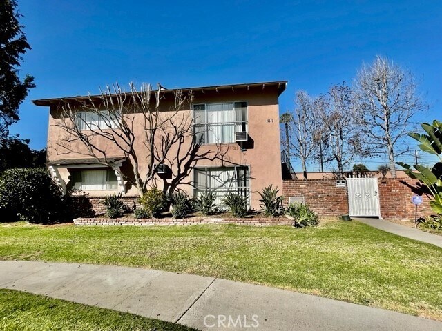 Building Photo - 1811 W Sallie Ln