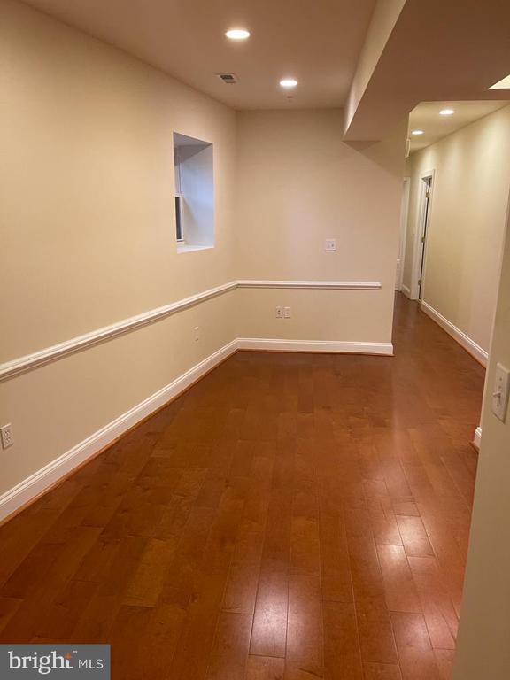 Foto del edificio - 1033 Park Rd NW