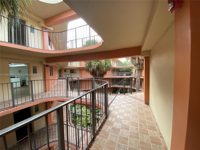 Building Photo - 8730 SW 133rd Avenue Rd