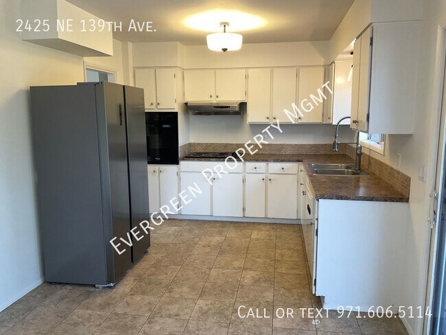 Building Photo - YOU WILL LOVE THIS SPACIOUS UPGRADED SPLIT...