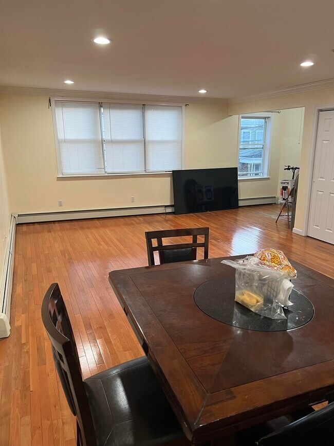 Foto del edificio - 33 W 16th St