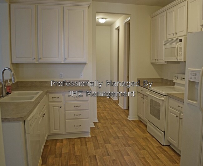 Building Photo - 414 Filmore St