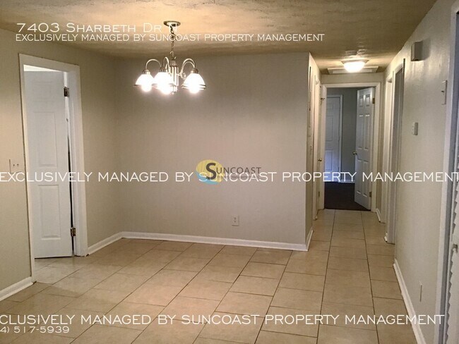Foto del edificio - 7403 Sharbeth Dr N