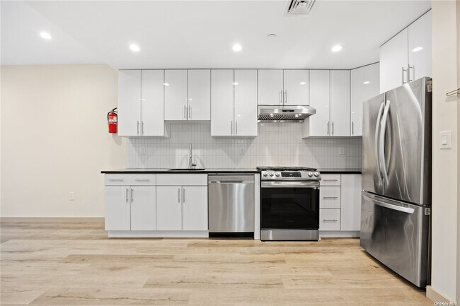 Foto del edificio - 849 Madison St