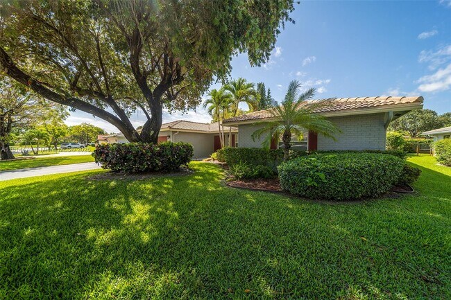 Foto del edificio - 9796 NW 19th St