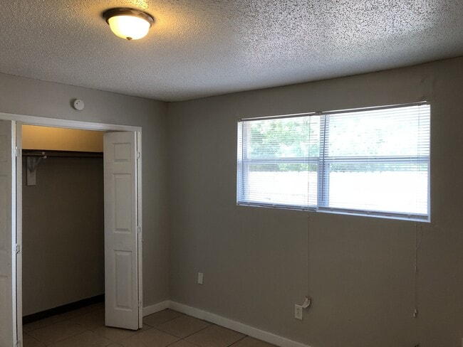 Foto del edificio - 1820 Tricou St