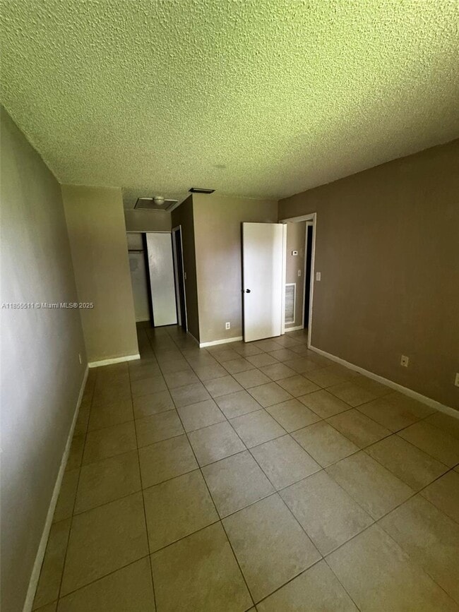 Foto del edificio - 6023 10th Ave N