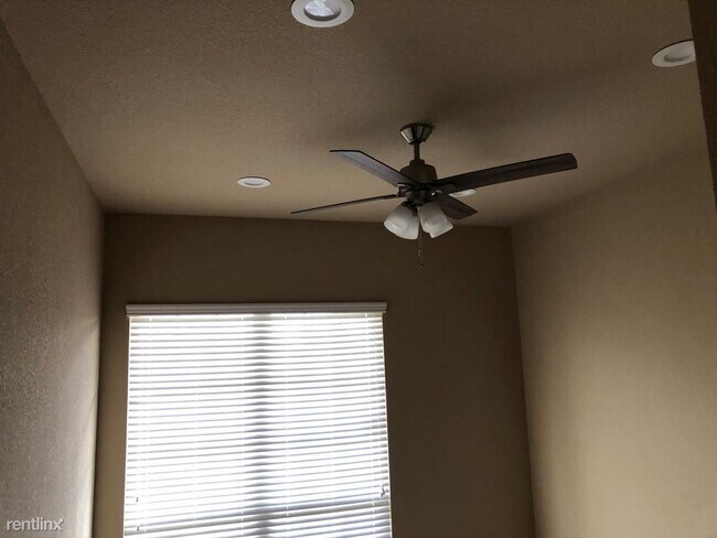 Foto del edificio - 4 br, 2 bath House - 501 Westchester Court