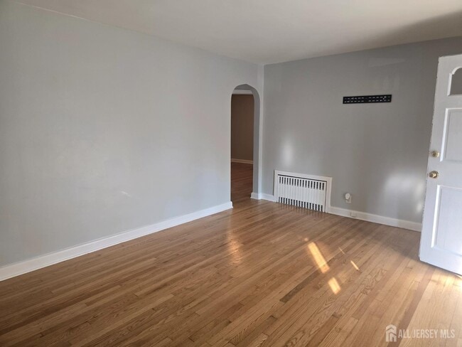 Building Photo - 111 Bertram Ave
