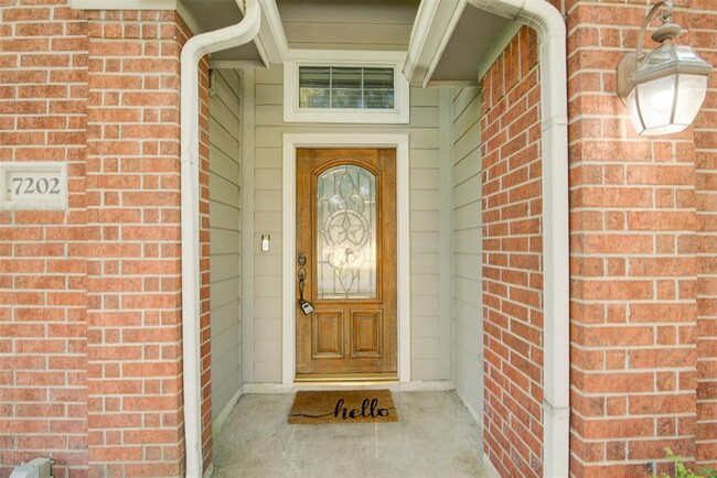Building Photo - 7202 Crestbury Ln