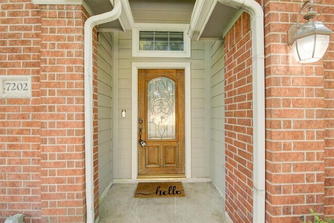 Foto del edificio - 7202 Crestbury Ln