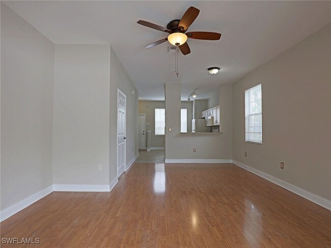 Building Photo - 3618 Pine Oak Cir