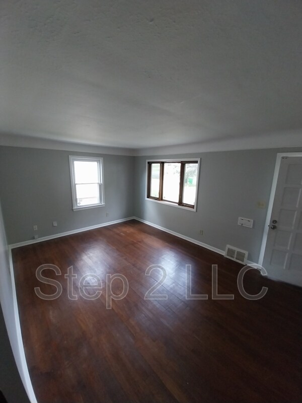 Foto del edificio - 5048 Claremont Blvd