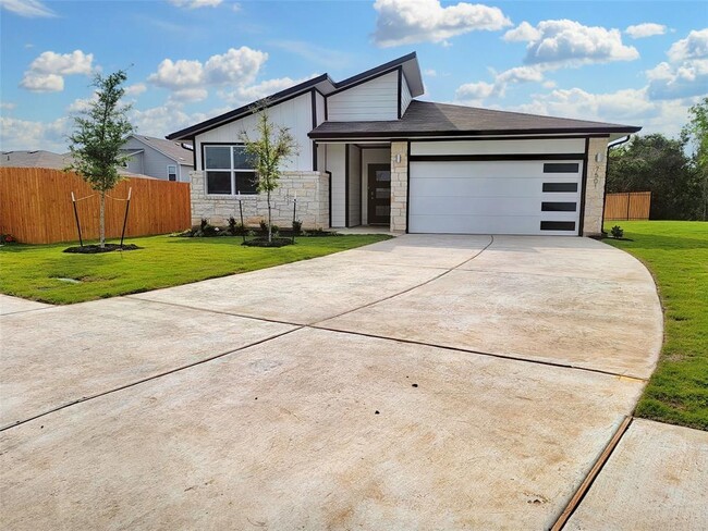 Building Photo - 7501 Wheatgrass Path
