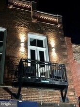 Building Photo - 171 E Davis St