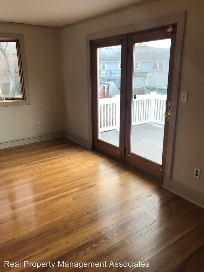 Building Photo - 3 br, 2.5 bath House - 25 May Terrace
