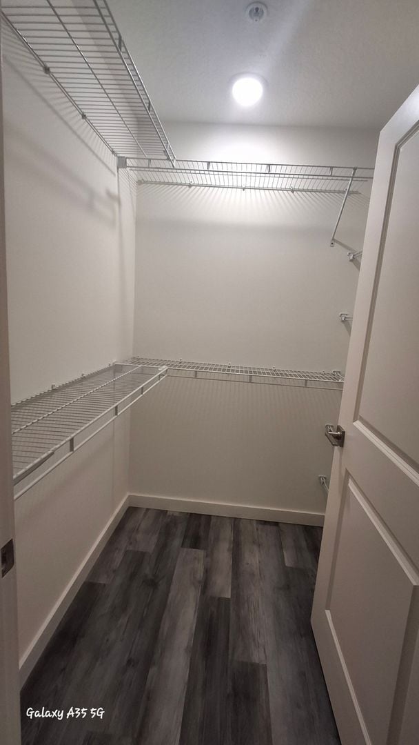 Building Photo - Now Leasing – 2 Bedroom / 2 Bathroom Luxury Apartments