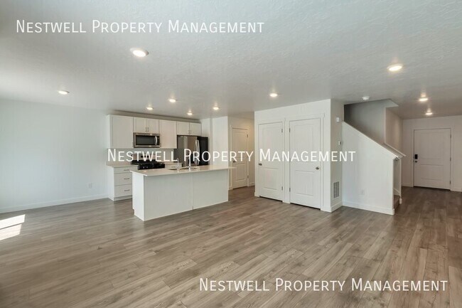 Foto del edificio - 533 N Helmsman Ln