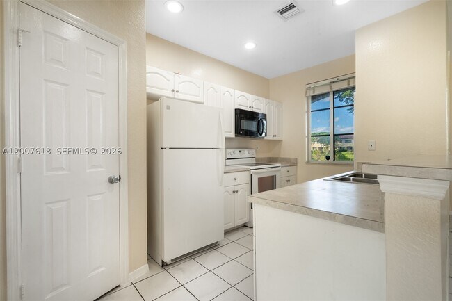 Foto del edificio - 6051 SW 19th St