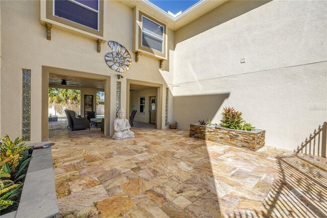 Foto del edificio - 8702 Blind Pass Rd