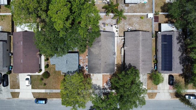 Building Photo - 10027 Creekwater Blvd