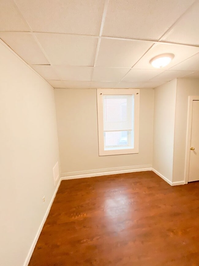 Building Photo - Affordable 2bed, 1bath