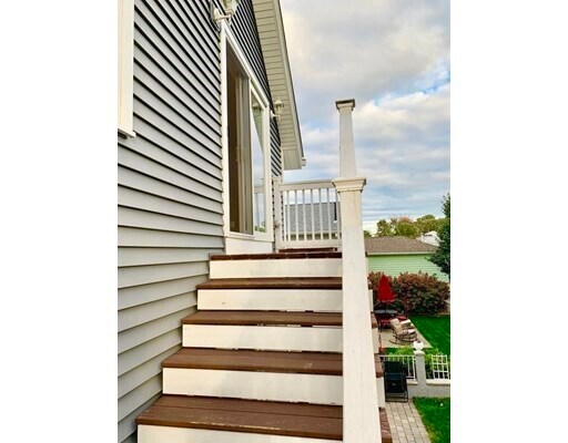 Building Photo - 77 Oakwood Ave
