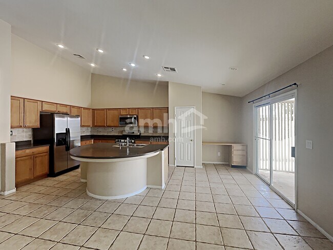 Foto del edificio - 3415 W Hammer Ln