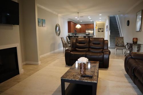 Foto del edificio - 115 Akron St